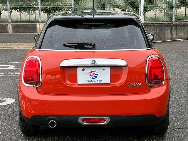 ＭＩＮＩ クーパー　純正ＨＤＤナビ　バックカメラ　前後コーナーセンサー　衝突軽減　マルチファンクションステアリング　オートライト　レインセンサー　ＥＴＣ　アイドリングストップ　コンフォートアクセス　横滑り防止（14枚目）