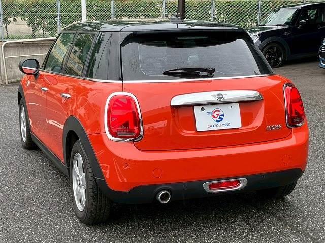 ＭＩＮＩ クーパー　純正ＨＤＤナビ　バックカメラ　前後コーナーセンサー　衝突軽減　マルチファンクションステアリング　オートライト　レインセンサー　ＥＴＣ　アイドリングストップ　コンフォートアクセス　横滑り防止（15枚目）