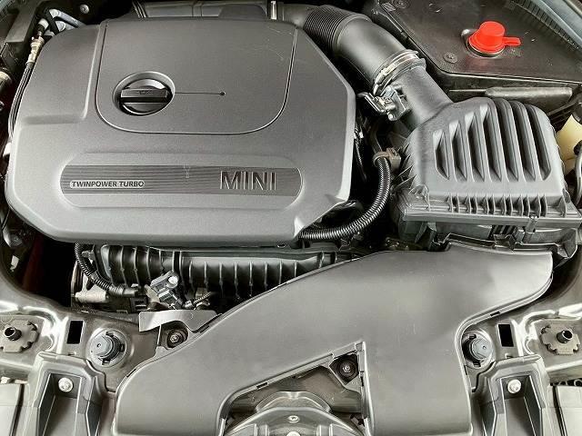 ＭＩＮＩ クーパー　純正ＨＤＤナビ　バックカメラ　前後コーナーセンサー　衝突軽減　マルチファンクションステアリング　オートライト　レインセンサー　ＥＴＣ　アイドリングストップ　コンフォートアクセス　横滑り防止（18枚目）