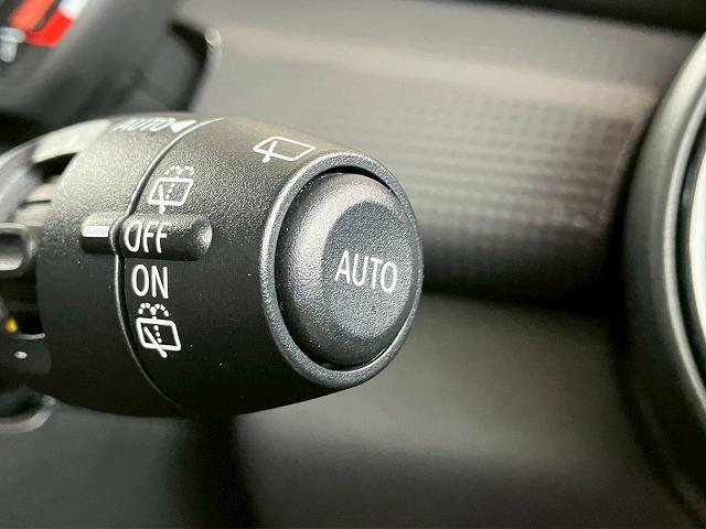 ＭＩＮＩ クーパー　純正ＨＤＤナビ　バックカメラ　前後コーナーセンサー　衝突軽減　マルチファンクションステアリング　オートライト　レインセンサー　ＥＴＣ　アイドリングストップ　コンフォートアクセス　横滑り防止（32枚目）