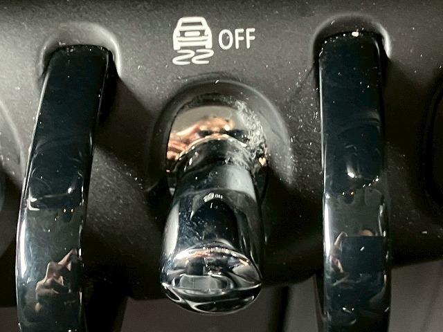 ＭＩＮＩ クーパー　純正ＨＤＤナビ　バックカメラ　前後コーナーセンサー　衝突軽減　マルチファンクションステアリング　オートライト　レインセンサー　ＥＴＣ　アイドリングストップ　コンフォートアクセス　横滑り防止（48枚目）