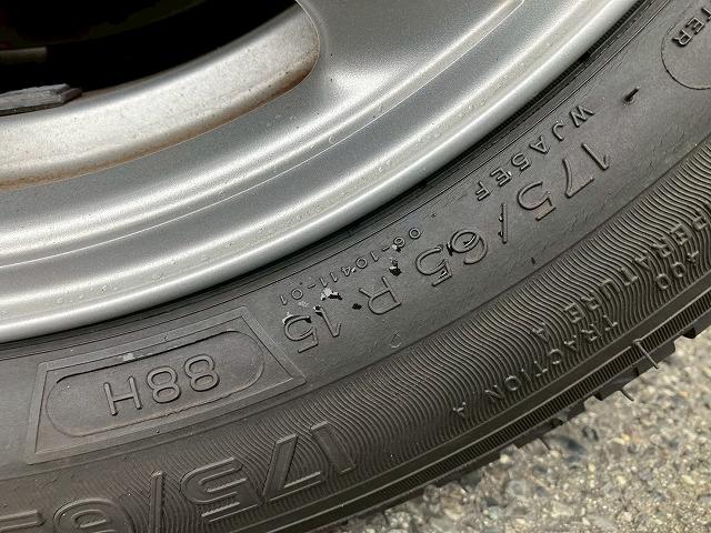 ＭＩＮＩ クーパー　純正ＨＤＤナビ　バックカメラ　前後コーナーセンサー　衝突軽減　マルチファンクションステアリング　オートライト　レインセンサー　ＥＴＣ　アイドリングストップ　コンフォートアクセス　横滑り防止（71枚目）