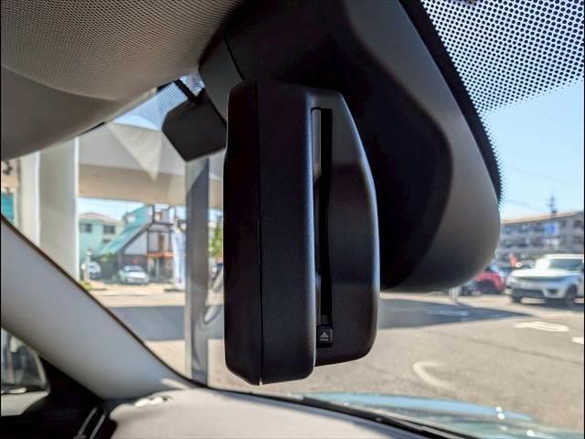 ＭＩＮＩ クーパーＤ　クロスオーバー　オール４　４ＷＤ　ワンオーナー　純正ＨＤＤナビ　バックカメラシートヒーター　アダプティブクルーズコントロール　ヘッドアップディスプレイ　ドライビングモード　前後コーナーセンサー　ミラーＥＴＣ（9枚目）