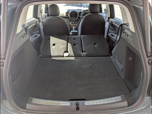 ＭＩＮＩ クーパーＤ　クロスオーバー　オール４　４ＷＤ　ワンオーナー　純正ＨＤＤナビ　バックカメラシートヒーター　アダプティブクルーズコントロール　ヘッドアップディスプレイ　ドライビングモード　前後コーナーセンサー　ミラーＥＴＣ（19枚目）