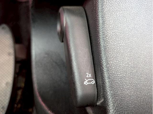ＭＩＮＩ クーパーＤ　クロスオーバー　オール４　４ＷＤ　ワンオーナー　純正ＨＤＤナビ　バックカメラシートヒーター　アダプティブクルーズコントロール　ヘッドアップディスプレイ　ドライビングモード　前後コーナーセンサー　ミラーＥＴＣ（43枚目）