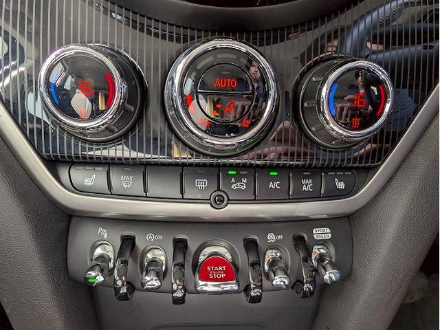 ＭＩＮＩ クーパーＤ　クロスオーバー　オール４　４ＷＤ　ワンオーナー　純正ＨＤＤナビ　バックカメラシートヒーター　アダプティブクルーズコントロール　ヘッドアップディスプレイ　ドライビングモード　前後コーナーセンサー　ミラーＥＴＣ（51枚目）