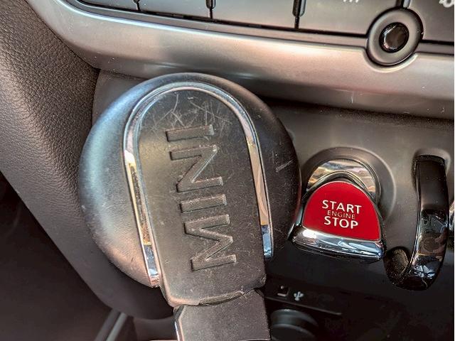 ＭＩＮＩ クーパーＤ　クロスオーバー　オール４　４ＷＤ　ワンオーナー　純正ＨＤＤナビ　バックカメラシートヒーター　アダプティブクルーズコントロール　ヘッドアップディスプレイ　ドライビングモード　前後コーナーセンサー　ミラーＥＴＣ（55枚目）