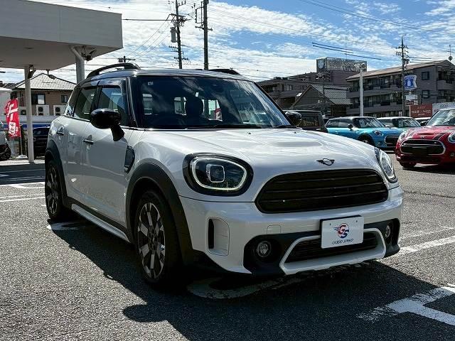 ＭＩＮＩ クーパーＤ　クロスオーバー　アンテイムドエディション　純正ナビ　バックカメラ　シートヒーター　アダクティブクルーズコントロール　電動リアゲート　インテリジェントセーフティー　ドライビングモード　ミラーＥＴＣ　コンフォートアクセス　レインセンサー（13枚目）