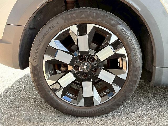 ＭＩＮＩ クーパーＤ　クロスオーバー　アンテイムドエディション　純正ナビ　バックカメラ　シートヒーター　アダクティブクルーズコントロール　電動リアゲート　インテリジェントセーフティー　ドライビングモード　ミラーＥＴＣ　コンフォートアクセス　レインセンサー（22枚目）