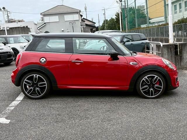 MINI 3ドアJOHN COOPER WORKS 純正ナビ バックカメラ シートヒーター アダクティブクルーズコントロール インテリジェントセーフティー パドルシフト ヘッドアップディスプレイ ミラーETC ダイナミカシート コンフォートアクセス(12枚目)