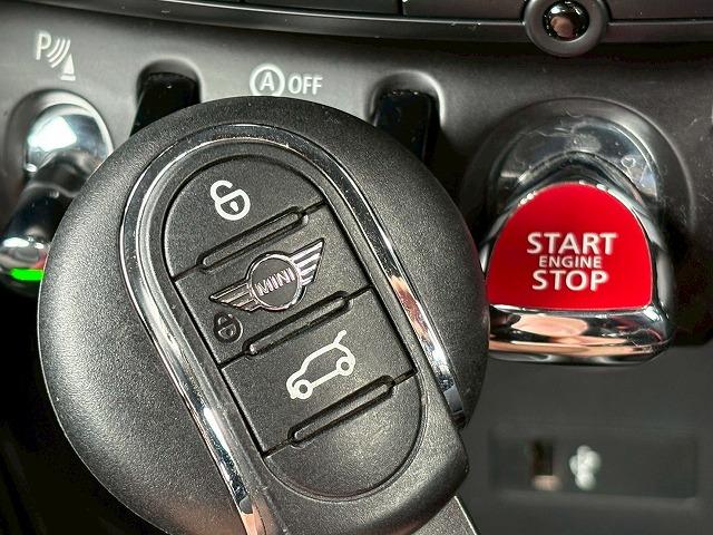 MINI 3ドアJOHN COOPER WORKS 純正ナビ バックカメラ シートヒーター アダクティブクルーズコントロール インテリジェントセーフティー パドルシフト ヘッドアップディスプレイ ミラーETC ダイナミカシート コンフォートアクセス(60枚目)