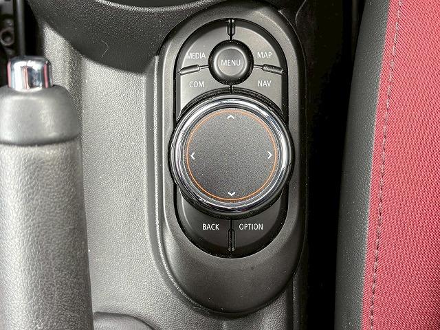 MINI 3ドアJOHN COOPER WORKS 純正ナビ バックカメラ シートヒーター アダクティブクルーズコントロール インテリジェントセーフティー パドルシフト ヘッドアップディスプレイ ミラーETC ダイナミカシート コンフォートアクセス(65枚目)