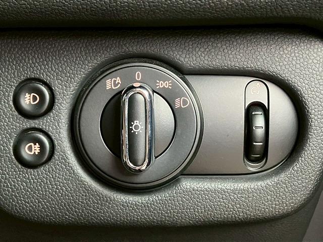 MINI COOPER 純正ナビ バックカメラ アダクティブクルーズコントロール ミラーETC インテリジェントセーフティー コンフォートアクセス LEDヘッドライト アイドリングストップ レインセンサー オートライト(42枚目)