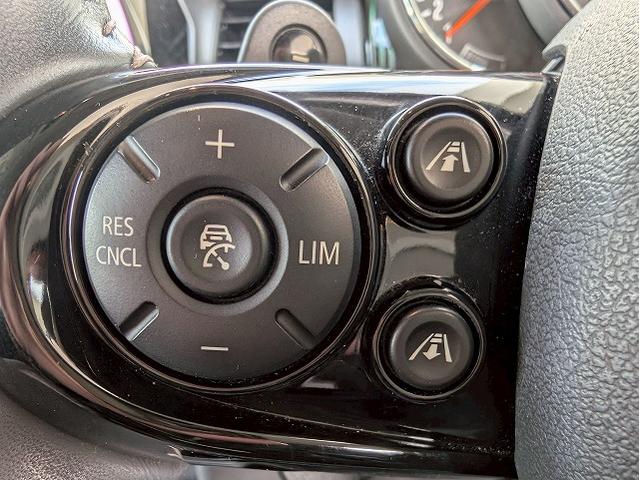 MINI 5ドア COOPER SD 60イヤーズエディション 本革シート シートヒータ 純正ナビ バックカメラ アダクティブクルーズコントロール インテリジェントセーフティー コンフォートアクセス ミラーETC コーナーセンサー LEDヘッドライト(37枚目)