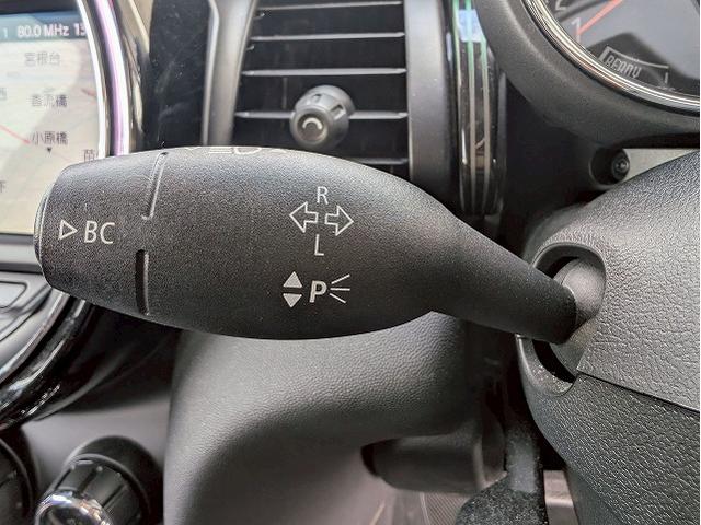 MINI 5ドア COOPER SD 60イヤーズエディション 本革シート シートヒータ 純正ナビ バックカメラ アダクティブクルーズコントロール インテリジェントセーフティー コンフォートアクセス ミラーETC コーナーセンサー LEDヘッドライト(39枚目)