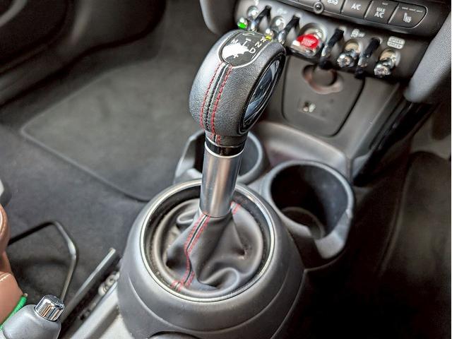 MINI 5ドア COOPER SD 60イヤーズエディション 本革シート シートヒータ 純正ナビ バックカメラ アダクティブクルーズコントロール インテリジェントセーフティー コンフォートアクセス ミラーETC コーナーセンサー LEDヘッドライト(62枚目)