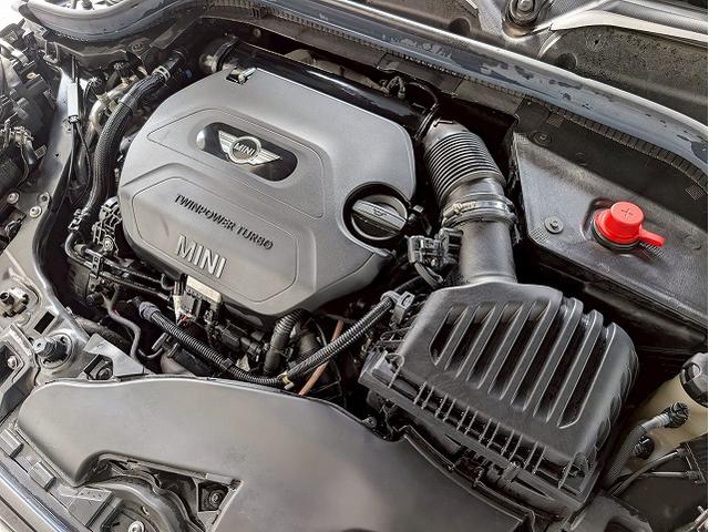 MINI 5ドア COOPER SD 60イヤーズエディション 本革シート シートヒータ 純正ナビ バックカメラ アダクティブクルーズコントロール インテリジェントセーフティー コンフォートアクセス ミラーETC コーナーセンサー LEDヘッドライト(64枚目)