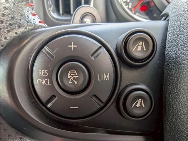 MINI ジョンクーパーワークス クロスオーバー 純正ナビ バックカメラ アダクティブクルーズコントロール シートヒーター ミラーETC ヘッドアップディスプレイ インテリジェントセーフティー コンフォートアクセス ダイナミカシート(6枚目)