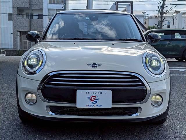 MINI クーパーD 純正HDDナビ バックカメラ 前後コーナーセンサー マルチファンクションステアリング アイドリングストップ 横滑り防止 オートライト レインセンサー コンフォートアクセス ETC アンビエントライト(10枚目)