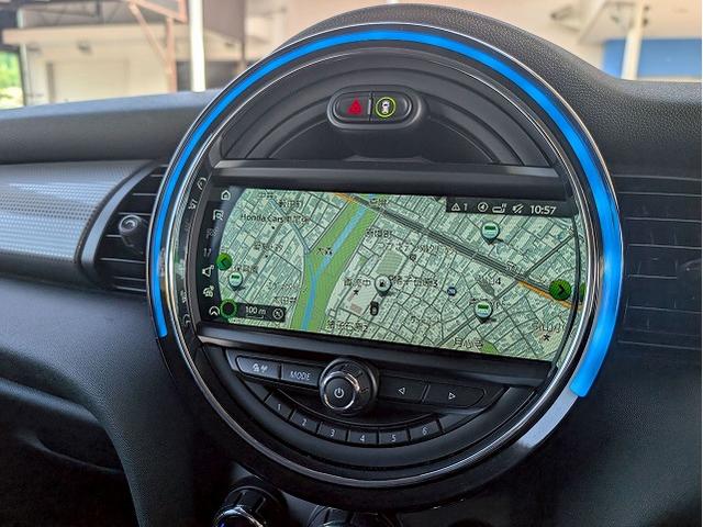 MINI クーパーD 純正HDDナビ バックカメラ 前後コーナーセンサー マルチファンクションステアリング アイドリングストップ 横滑り防止 オートライト レインセンサー コンフォートアクセス ETC アンビエントライト(43枚目)