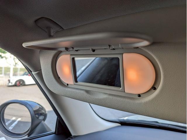 MINI クーパーD 純正HDDナビ バックカメラ 前後コーナーセンサー マルチファンクションステアリング アイドリングストップ 横滑り防止 オートライト レインセンサー コンフォートアクセス ETC アンビエントライト(54枚目)