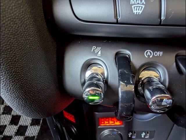 MINI 3ドア COOPER S 純正ナビ バックカメラ アダクティブクルーズコントロール インテリジェントセーフティー ミラーETC LEDヘッドライト コンフォートアクセス レインセンサー オートライト コーナーセンサー(7枚目)