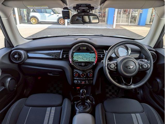 MINI 3ドア COOPER S 純正ナビ バックカメラ アダクティブクルーズコントロール インテリジェントセーフティー ミラーETC LEDヘッドライト コンフォートアクセス レインセンサー オートライト コーナーセンサー(33枚目)