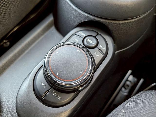 MINI 3ドア COOPER S 純正ナビ バックカメラ アダクティブクルーズコントロール インテリジェントセーフティー ミラーETC LEDヘッドライト コンフォートアクセス レインセンサー オートライト コーナーセンサー(56枚目)