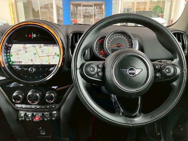 中部地区最大級ＭＩＮＩ専門店。ＤｕｅｌＬ　ＡＧとのコラボレートショップです。専門店ならではの入手困難な限定車も展示しております。問い合わせ先は、０５２−７７５−４０９２まで！！