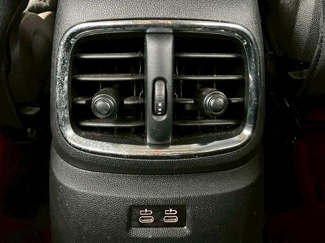 中部地区最大級ＭＩＮＩ専門店。ＤｕｅｌＬ　ＡＧとのコラボレートショップです。専門店ならではの入手困難な限定車も展示しております。問い合わせ先は、０５２−７７５−４０９２まで！！