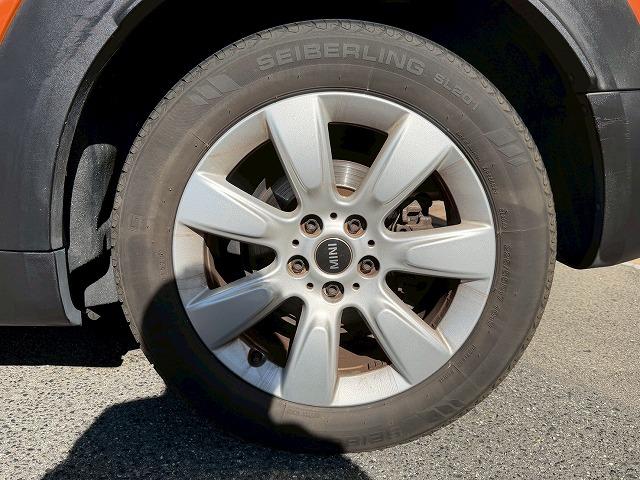 中部地区最大級ＭＩＮＩ専門店。ＤｕｅｌＬ　ＡＧとのコラボレートショップです。専門店ならではの入手困難な限定車も展示しております。０問い合わせ先は、０５２−７７５−４０９２まで！！