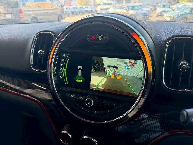 中部地区最大級ＭＩＮＩ専門店。ＤｕｅｌＬ　ＡＧとのコラボレートショップです。専門店ならではの入手困難な限定車も展示しております。０問い合わせ先は、０５２−７７５−４０９２まで！！