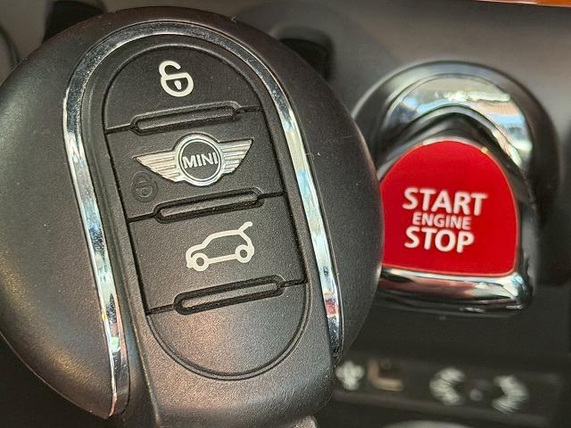 中部地区最大級ＭＩＮＩ専門店。ＤｕｅｌＬ　ＡＧとのコラボレートショップです。専門店ならではの入手困難な限定車も展示しております。０問い合わせ先は、０５２−７７５−４０９２まで！！