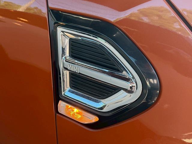 中部地区最大級ＭＩＮＩ専門店。ＤｕｅｌＬ　ＡＧとのコラボレートショップです。専門店ならではの入手困難な限定車も展示しております。０問い合わせ先は、０５２−７７５−４０９２まで！！