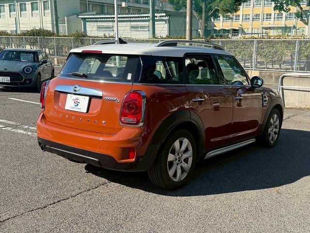 中部地区最大級ＭＩＮＩ専門店。ＤｕｅｌＬ　ＡＧとのコラボレートショップです。専門店ならではの入手困難な限定車も展示しております。０問い合わせ先は、０５２−７７５−４０９２まで！！