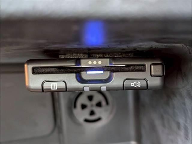 ＭＩＮＩ ２ドア　ＣＯＯＰＥＲ　純正ナビ／バックカメラ／シートヒータ／クルーズコントロール（8枚目）