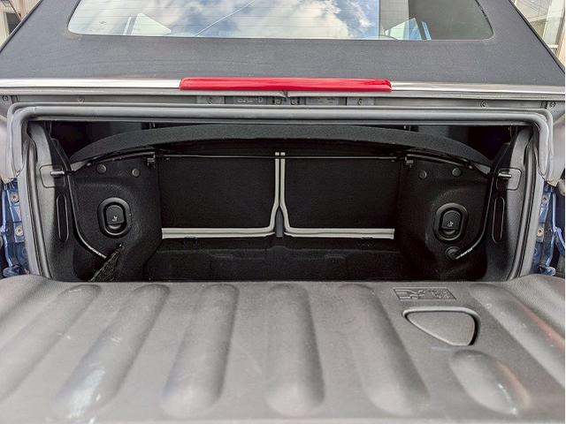 中部地区最大級ＭＩＮＩ専門店。ＤｕｅｌＬ　ＡＧとのコラボレートショップです。専門店ならではの入手困難な限定車も展示しております。０問い合わせ先は、０５２−７７５−４０９２まで！！