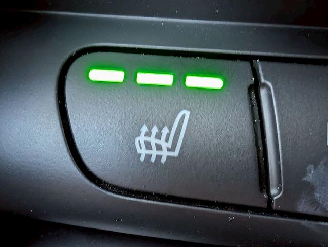 中部地区最大級ＭＩＮＩ専門店。ＤｕｅｌＬ　ＡＧとのコラボレートショップです。専門店ならではの入手困難な限定車も展示しております。０問い合わせ先は、０５２−７７５−４０９２まで！！