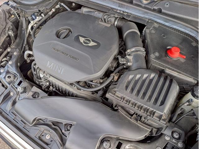 中部地区最大級ＭＩＮＩ専門店。ＤｕｅｌＬ　ＡＧとのコラボレートショップです。専門店ならではの入手困難な限定車も展示しております。０問い合わせ先は、０５２−７７５−４０９２まで！！