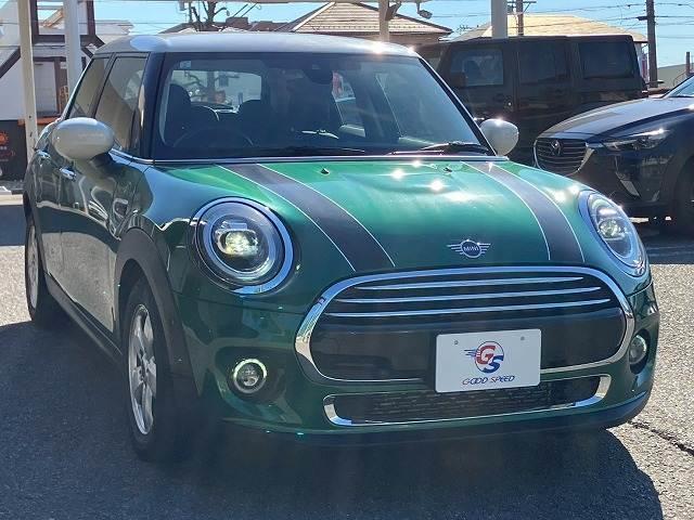 ＭＩＮＩ ５ドア　ＣＯＯＰＥＲ　Ｄ　純正ナビ　バックカメラ　インテリジェントセーフティー　ＥＴＣ　コーナーセンサー　アイドリングストップ　レインセンサー　オートライト　ＬＥＤヘッドライト　コンフォートアクセス（11枚目）