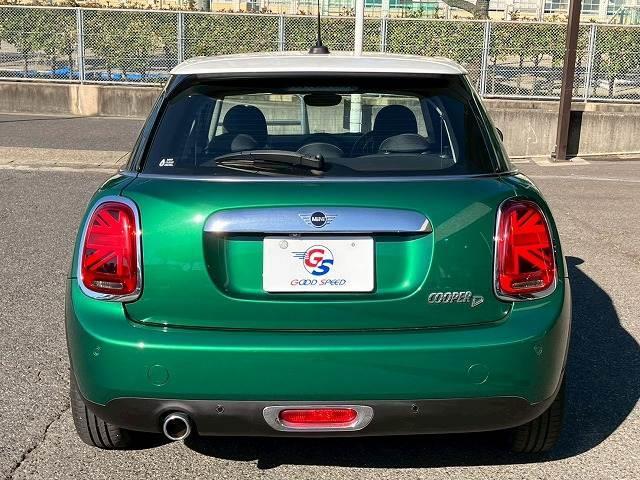 ＭＩＮＩ ５ドア　ＣＯＯＰＥＲ　Ｄ　純正ナビ　バックカメラ　インテリジェントセーフティー　ＥＴＣ　コーナーセンサー　アイドリングストップ　レインセンサー　オートライト　ＬＥＤヘッドライト　コンフォートアクセス（14枚目）