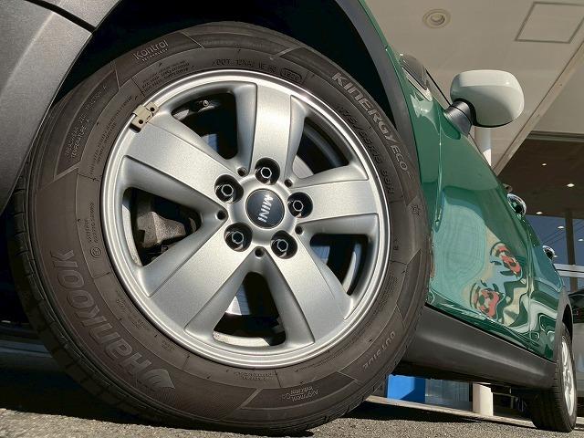 ＭＩＮＩ ５ドア　ＣＯＯＰＥＲ　Ｄ　純正ナビ　バックカメラ　インテリジェントセーフティー　ＥＴＣ　コーナーセンサー　アイドリングストップ　レインセンサー　オートライト　ＬＥＤヘッドライト　コンフォートアクセス（21枚目）
