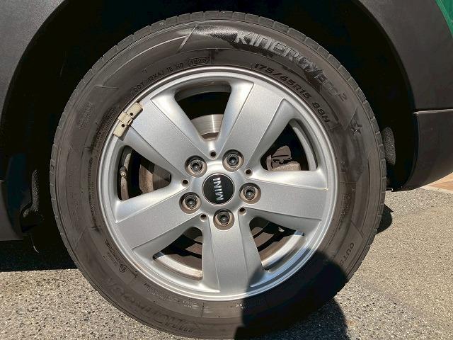 ＭＩＮＩ ５ドア　ＣＯＯＰＥＲ　Ｄ　純正ナビ　バックカメラ　インテリジェントセーフティー　ＥＴＣ　コーナーセンサー　アイドリングストップ　レインセンサー　オートライト　ＬＥＤヘッドライト　コンフォートアクセス（22枚目）