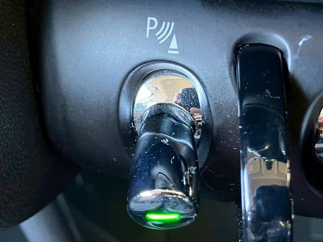 ＭＩＮＩ ５ドア　ＣＯＯＰＥＲ　Ｄ　純正ナビ　バックカメラ　インテリジェントセーフティー　ＥＴＣ　コーナーセンサー　アイドリングストップ　レインセンサー　オートライト　ＬＥＤヘッドライト　コンフォートアクセス（53枚目）