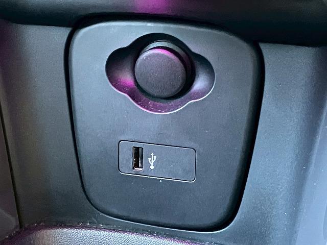 ＭＩＮＩ ５ドア　ＣＯＯＰＥＲ　Ｄ　純正ナビ　バックカメラ　インテリジェントセーフティー　ＥＴＣ　コーナーセンサー　アイドリングストップ　レインセンサー　オートライト　ＬＥＤヘッドライト　コンフォートアクセス（57枚目）