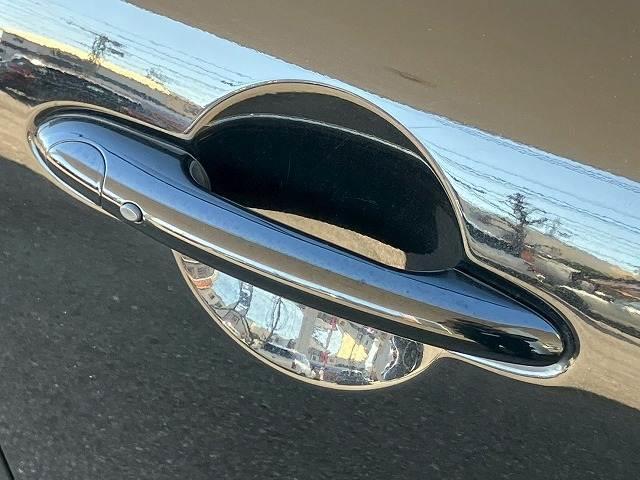 ＭＩＮＩ ３ドア　ＣＯＯＰＥＲ　Ｃｌａｓｓｉｃ　ＴＲＩＭ　Ａｐｐｌｅ　Ｃａｒ　Ｐｌａｙ　バックカメラ　アダクティブクルーズコントロール　ＥＴＣ　コンフォートアクセス　インテリジェントセーフティー　ドライビングモード　レインセンサー　オートライト（9枚目）