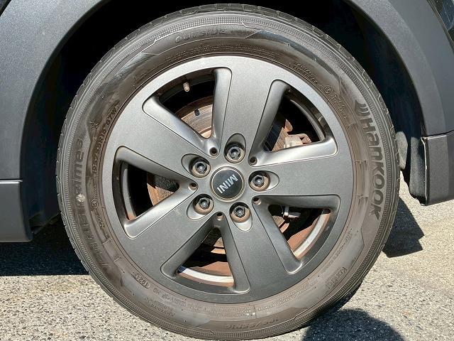 ＭＩＮＩ ３ドア　ＣＯＯＰＥＲ　Ｃｌａｓｓｉｃ　ＴＲＩＭ　Ａｐｐｌｅ　Ｃａｒ　Ｐｌａｙ　バックカメラ　アダクティブクルーズコントロール　ＥＴＣ　コンフォートアクセス　インテリジェントセーフティー　ドライビングモード　レインセンサー　オートライト（22枚目）