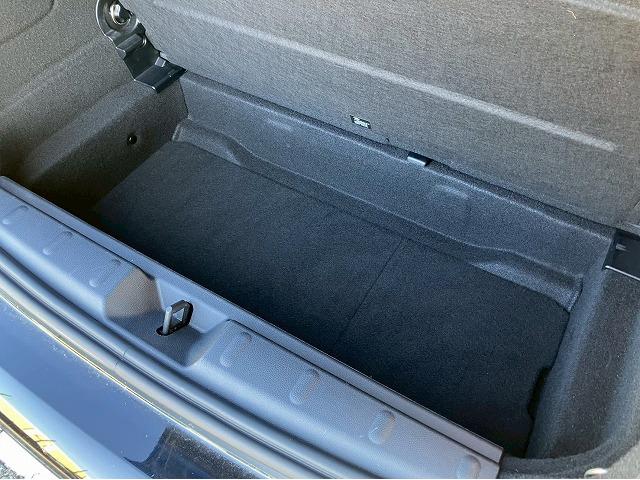 ＭＩＮＩ ３ドア　ＣＯＯＰＥＲ　Ｃｌａｓｓｉｃ　ＴＲＩＭ　Ａｐｐｌｅ　Ｃａｒ　Ｐｌａｙ　バックカメラ　アダクティブクルーズコントロール　ＥＴＣ　コンフォートアクセス　インテリジェントセーフティー　ドライビングモード　レインセンサー　オートライト（30枚目）