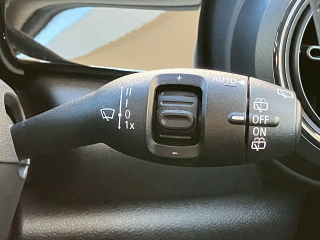 ＭＩＮＩ ３ドア　ＣＯＯＰＥＲ　Ｃｌａｓｓｉｃ　ＴＲＩＭ　Ａｐｐｌｅ　Ｃａｒ　Ｐｌａｙ　バックカメラ　アダクティブクルーズコントロール　ＥＴＣ　コンフォートアクセス　インテリジェントセーフティー　ドライビングモード　レインセンサー　オートライト（40枚目）