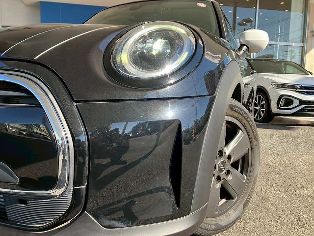 ＭＩＮＩ ３ドア　ＣＯＯＰＥＲ　Ｃｌａｓｓｉｃ　ＴＲＩＭ　Ａｐｐｌｅ　Ｃａｒ　Ｐｌａｙ　バックカメラ　アダクティブクルーズコントロール　ＥＴＣ　コンフォートアクセス　インテリジェントセーフティー　ドライビングモード　レインセンサー　オートライト（64枚目）
